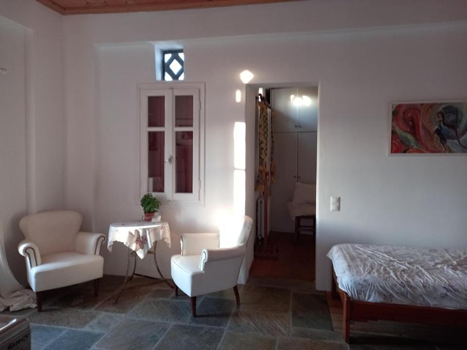 Arthome1 Pánormos Buitenkant foto