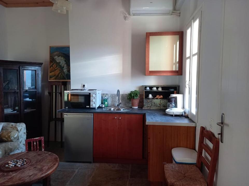 Arthome1 Pánormos Buitenkant foto